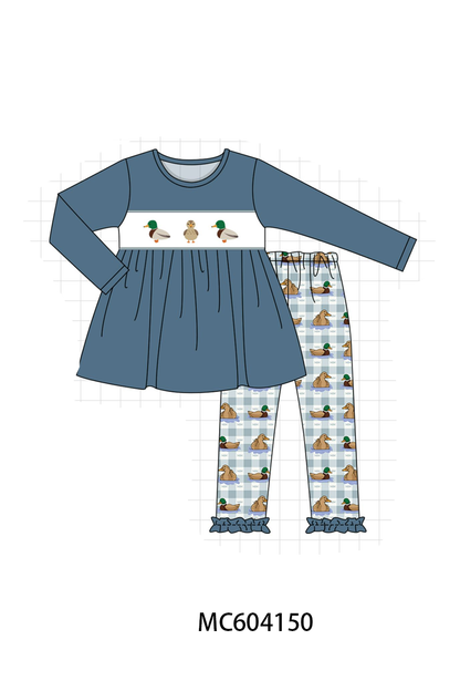 PO86 Blue mallard duck embroidery collection